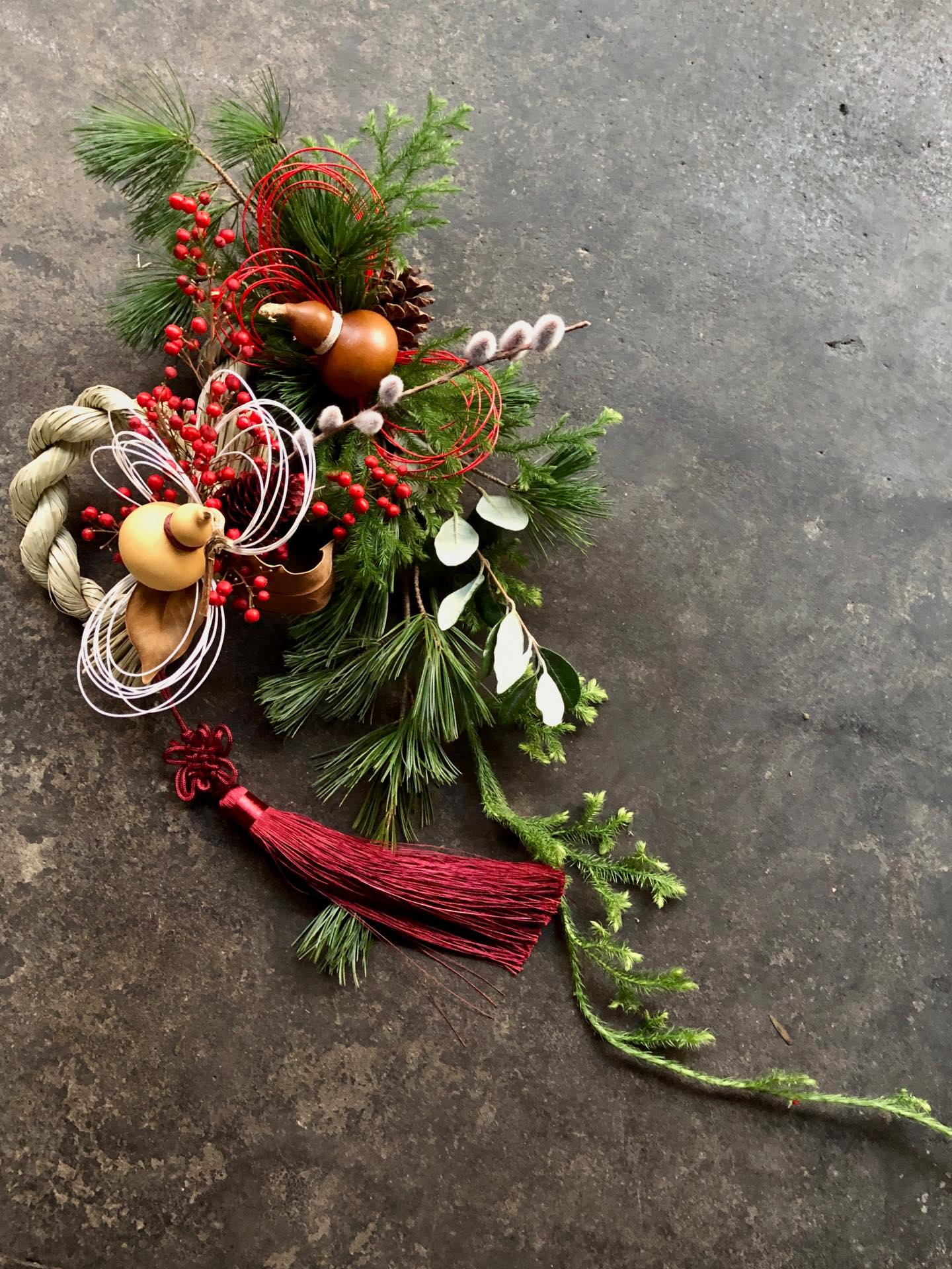 お正月飾りご予約承ります「赤」price ¥4,400-（税 ...