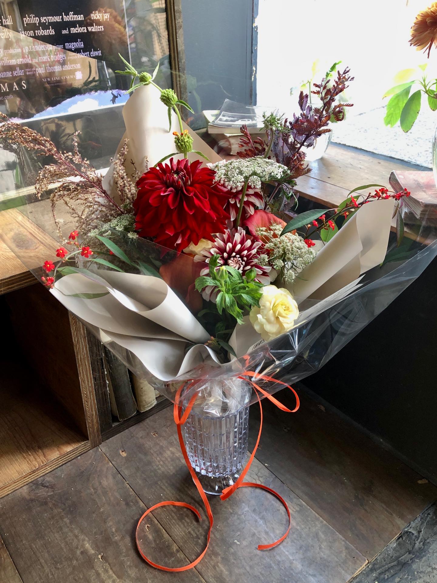 師走スタート‍♂️#音空花店 #otosorahanaten ...